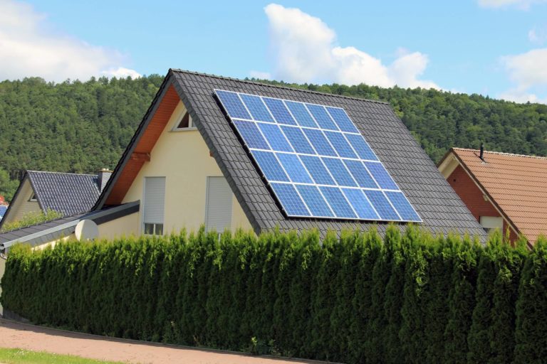 How to Use Solar Panels Directly without A Battery Solar Panels
