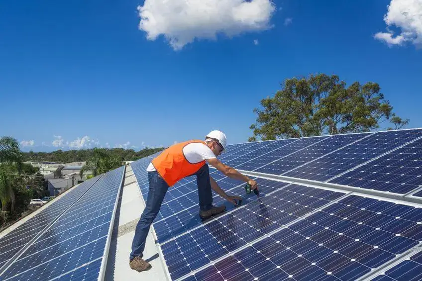 Solar Panel Installer in 